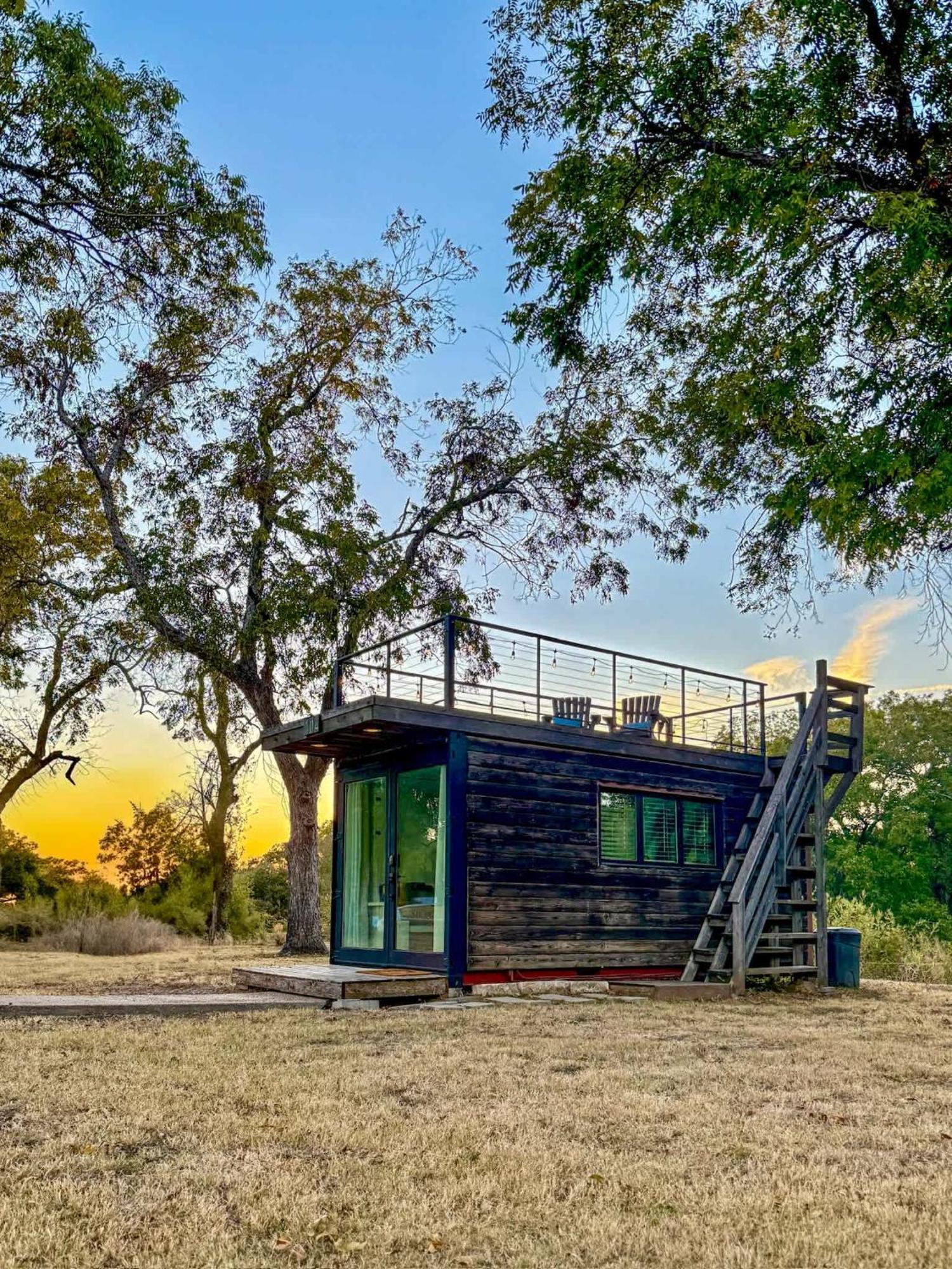 Elegant Container Tiny House Yellow & Blue Уако Екстериор снимка
